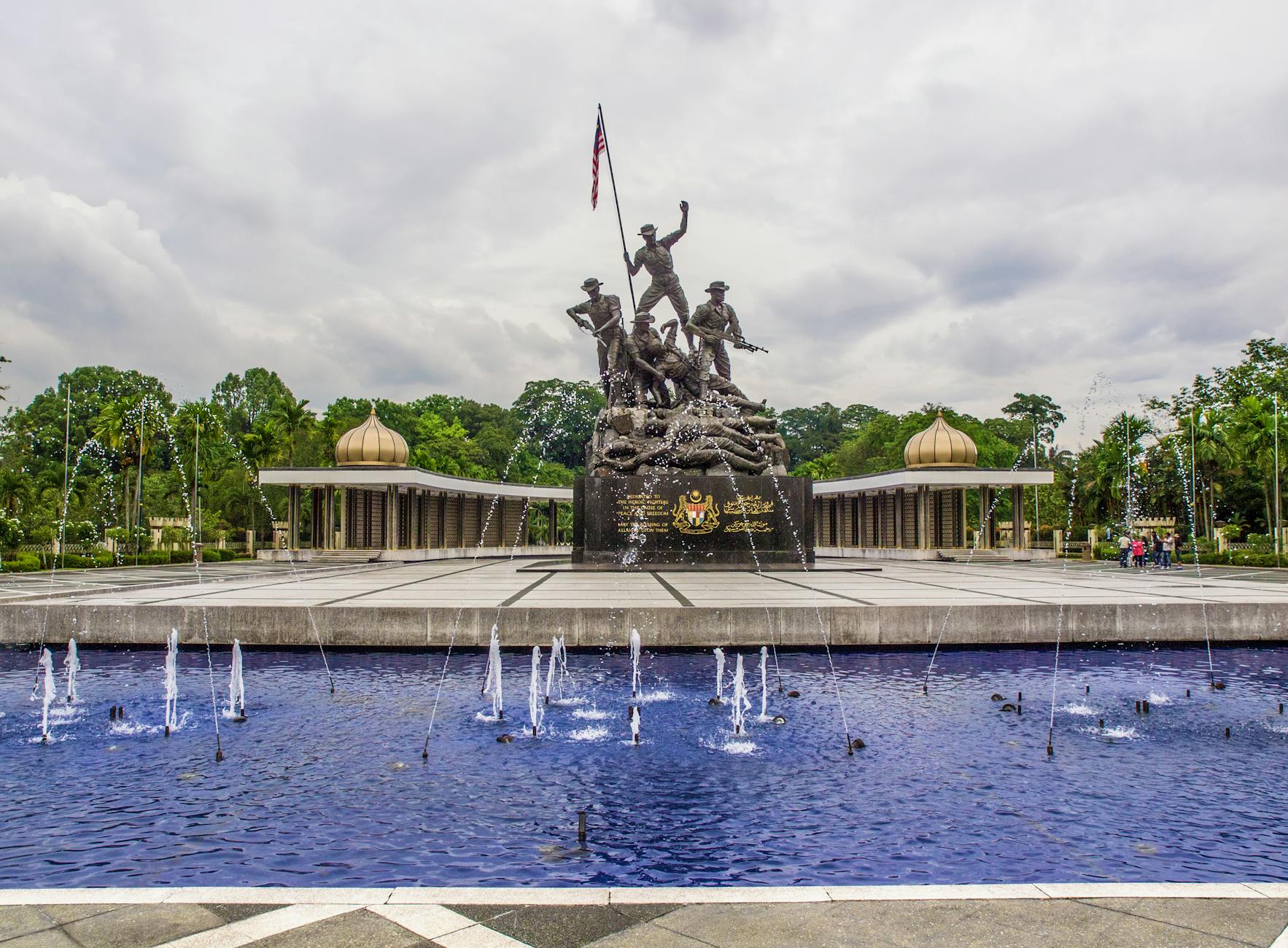 Jak dotrzeć do Taman Negara: łódką, autobusem czy samochodem z Kuala Lumpur Jak dotrzeć do Taman Negara: łódką, autobusem czy samochodem z Kuala Lumpur